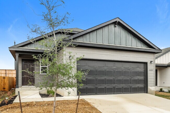 Foto del edificio - 10207 Monte Carmel Pl