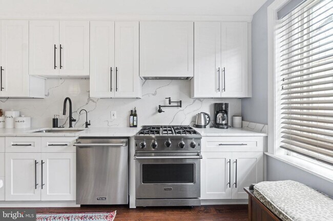 Foto del edificio - 1215 Carrollsburg Pl SW