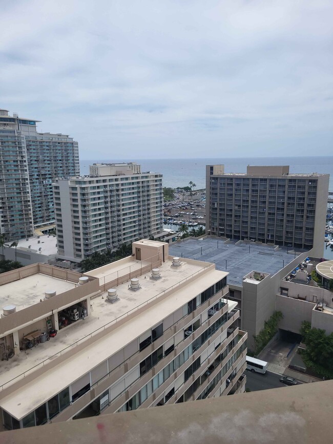 expansive Ocean view - 1770 Ala Moana Blvd