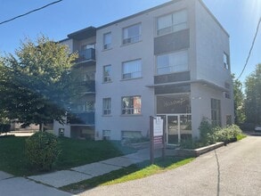 Building Photo - 657 Balliol