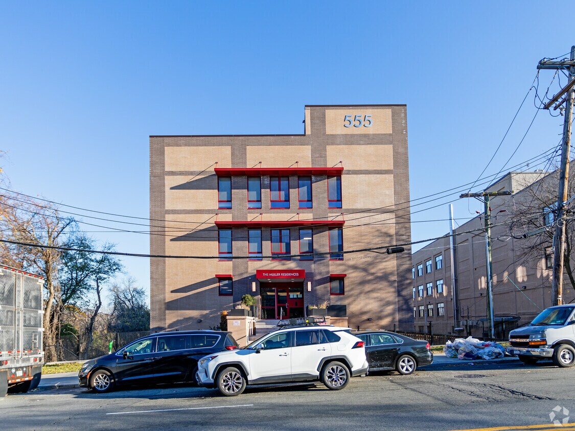 Building Photo - The Muller Residences