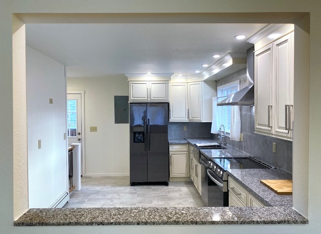 Photo - 2942 Illinois Ave Apartment