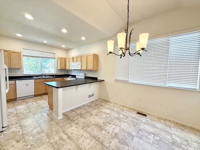 Building Photo - 3442 Curlew Dr