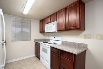 Building Photo - 4980 Indian River Dr