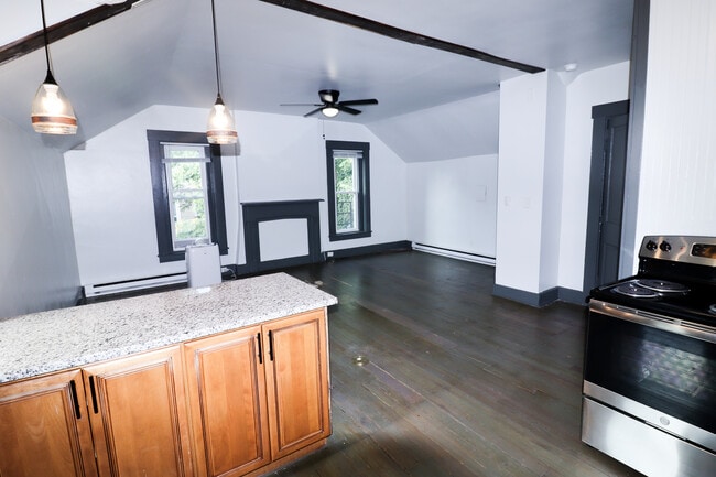 Building Photo - 2612 Eden Ave