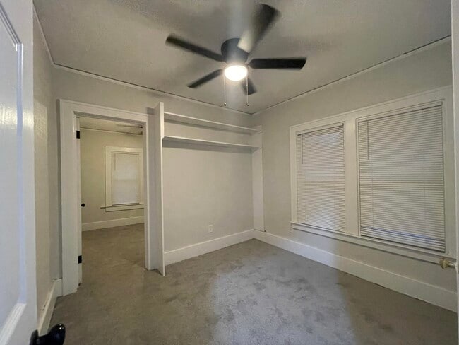 Building Photo - 3257 Blaine St