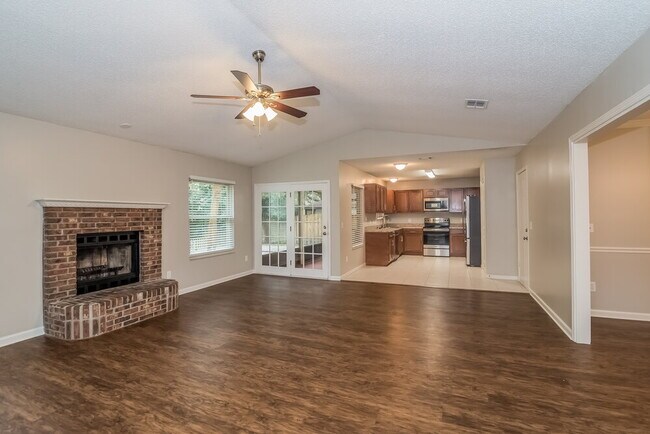 Foto del edificio - 1425 Panther Run Rd