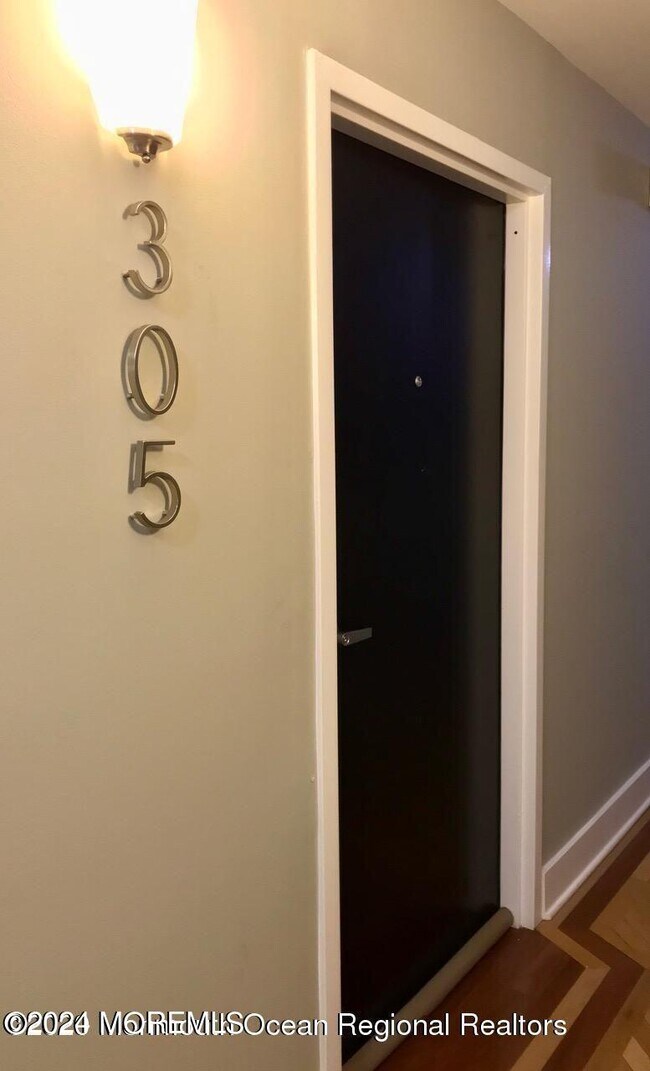 Foto del edificio - 301 Sixth Ave