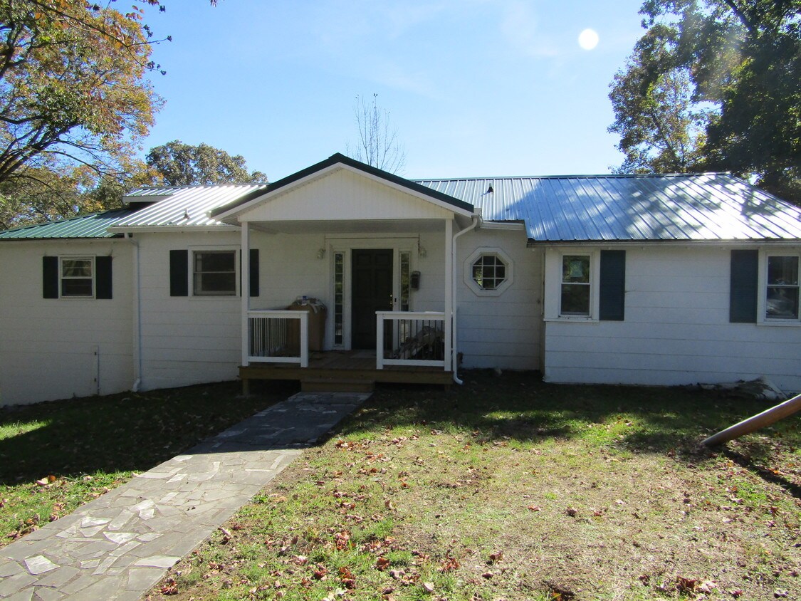Primary Photo - 604 E Sevier Heights