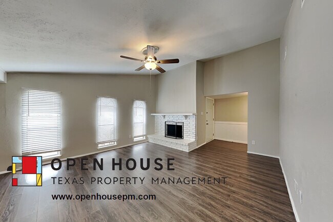 Building Photo - 745 Cambridge Dr Plano
