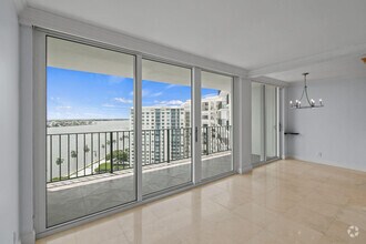 Building Photo - 1701 S Flagler Dr