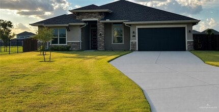 Building Photo - 1 Aqualina Wy