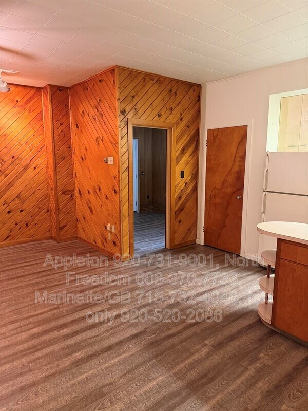 Building Photo - S7559 US-12