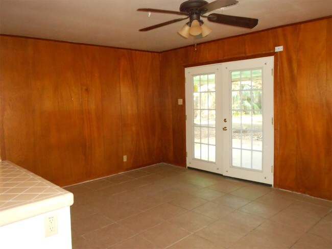 Building Photo - 1410 Casa De Oro Dr