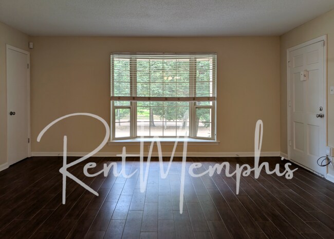 Foto del edificio - 358 E Pkwy N