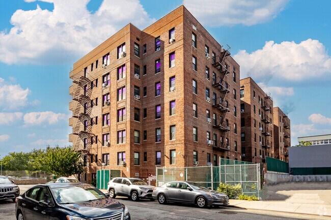 Foto del edificio - 8431 Van Wyck Expy