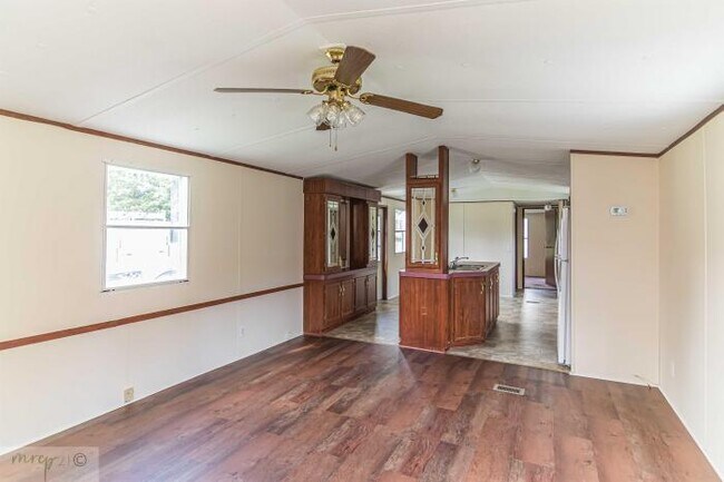 Building Photo - 3 bedroom in Princeton NC 27569