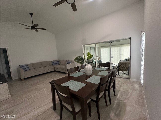 Foto del edificio - 16821 Sanibel Sunset Ct