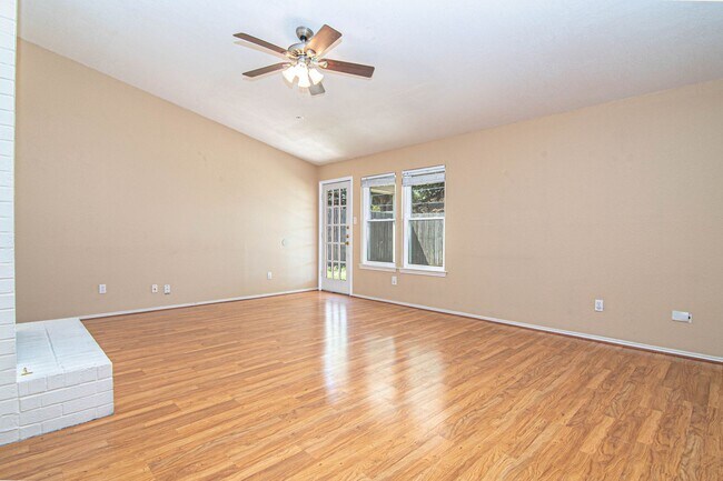 Foto del edificio - 3707 Fairhaven Ct
