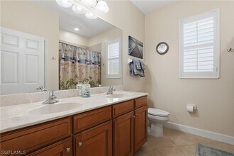 Building Photo - 13818 Farnese Dr