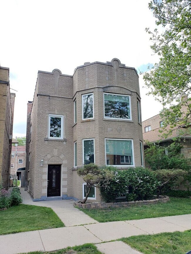 Foto del edificio - 5452 N Christiana Ave