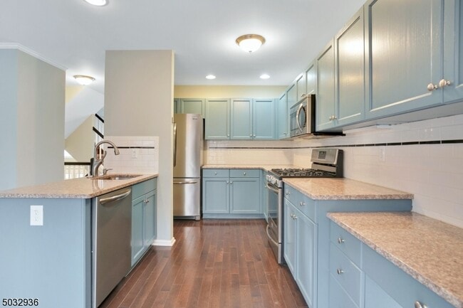Building Photo - 2806 Vantage Ct