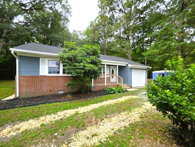 Building Photo - 31269 Eden Allen Rd