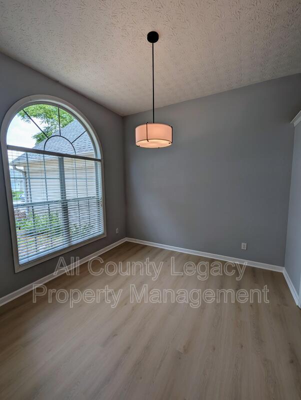 Foto del edificio - 2175 Charleston Oak Cir
