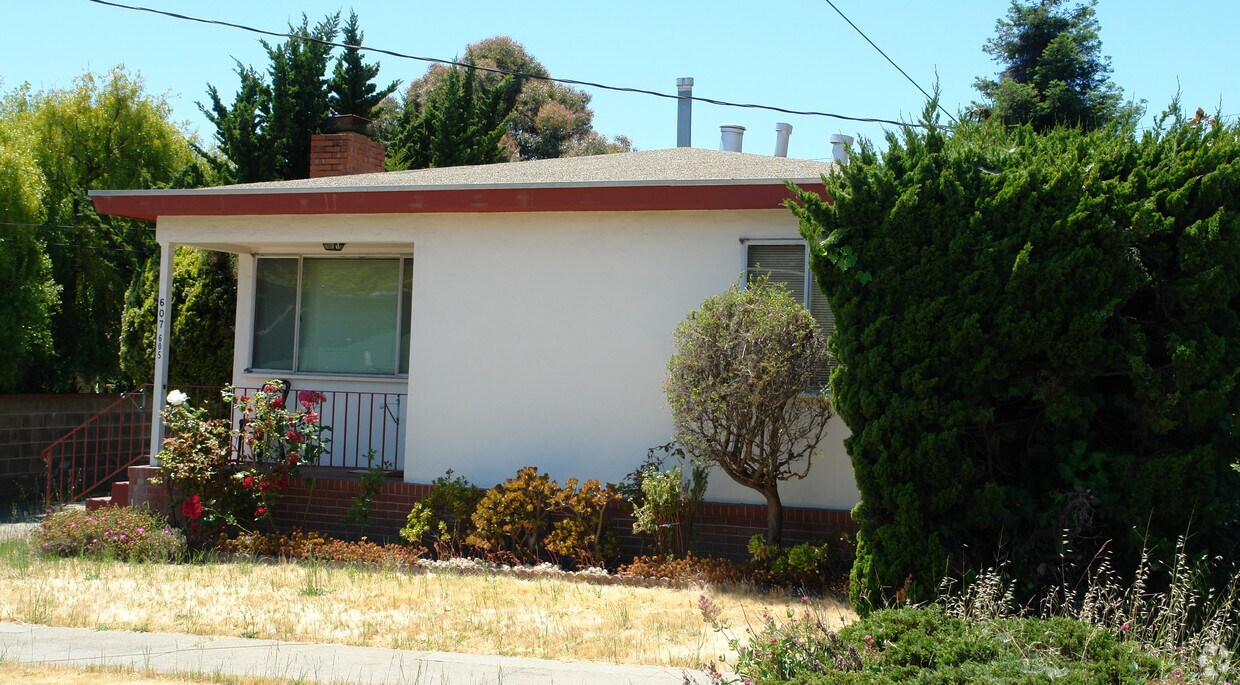 Foto del edificio - 605-607 Liberty St