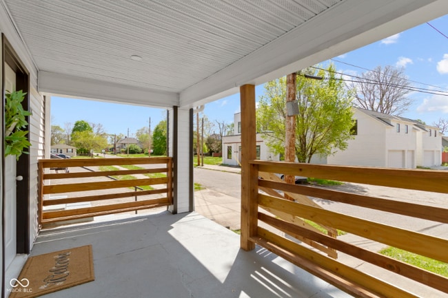 Foto del edificio - 718 E 27th St