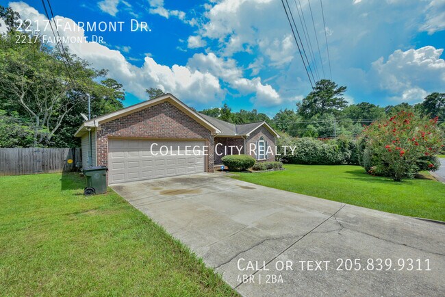 Foto del edificio - 2217 Fairmont Dr