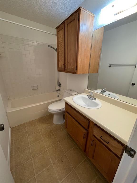 Building Photo - 3617 Leafield Dr