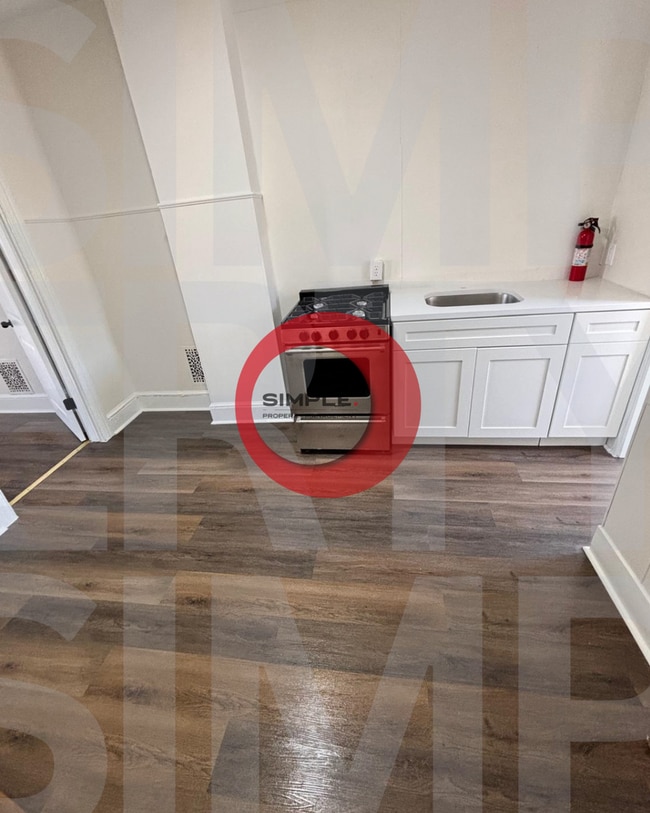 Photo - 427 N 11th St Apartment