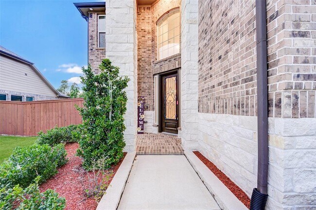Building Photo - 14017 Northline Lake Dr