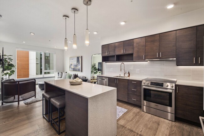 Building Photo - 11903 NE 128th St