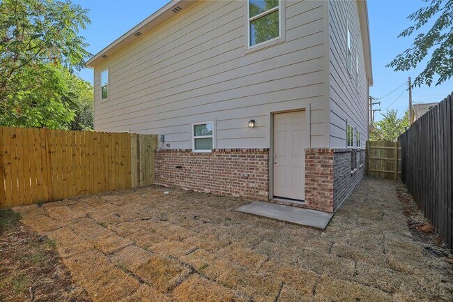 Foto del edificio - 1625 Emery St