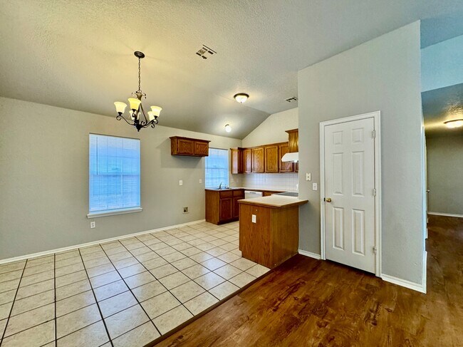 Foto del edificio - 633 NW 121st St