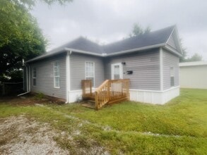 Building Photo - 601 Bigbee Dr