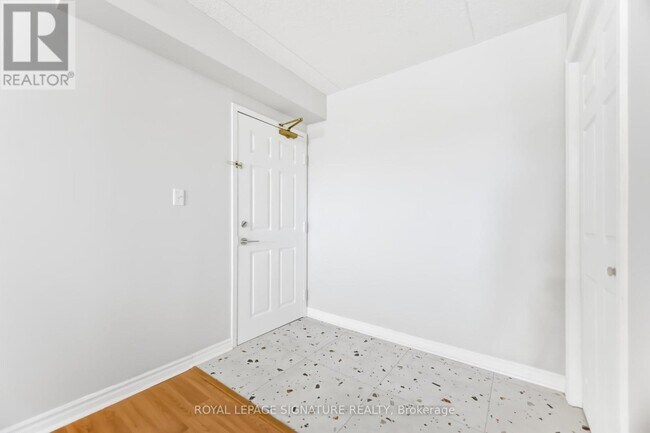 Photo du bâtiment - 1479 Maple Ave