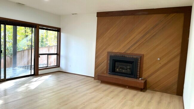 Foto del edificio - 4630 142nd Pl SE