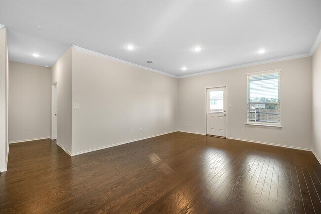 Foto del edificio - 508 English Oak St