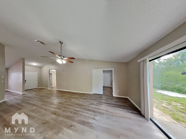 Building Photo - 809 Toledo Ct