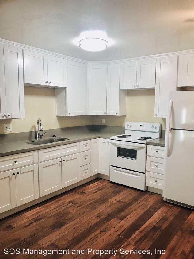 Foto principal - 4969 Mills St