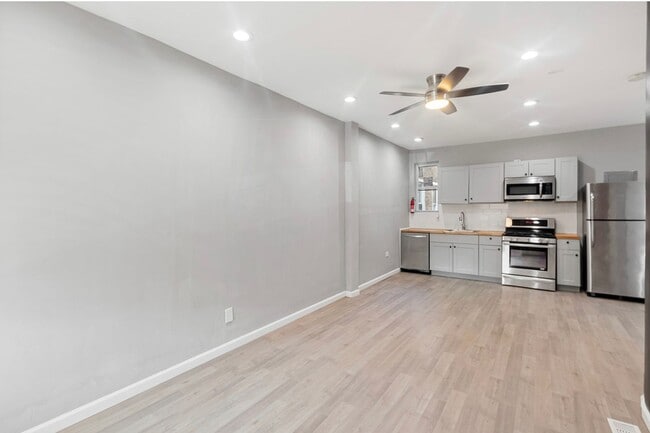 Foto del edificio - 6011 Catharine St