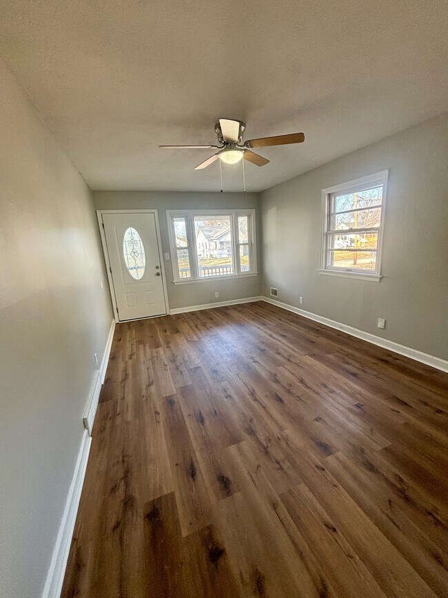 Foto del edificio - 1055 Euclid Ave