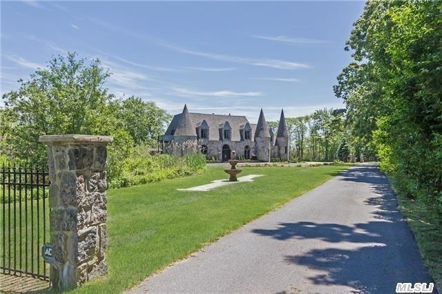 Foto principal - 51 Hawkins Ln