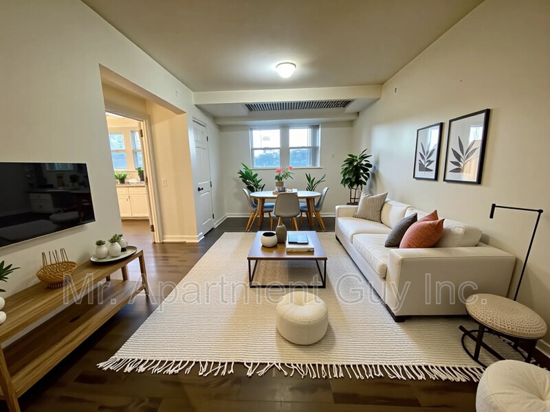 Photo principale - 2 Balsam Ave S