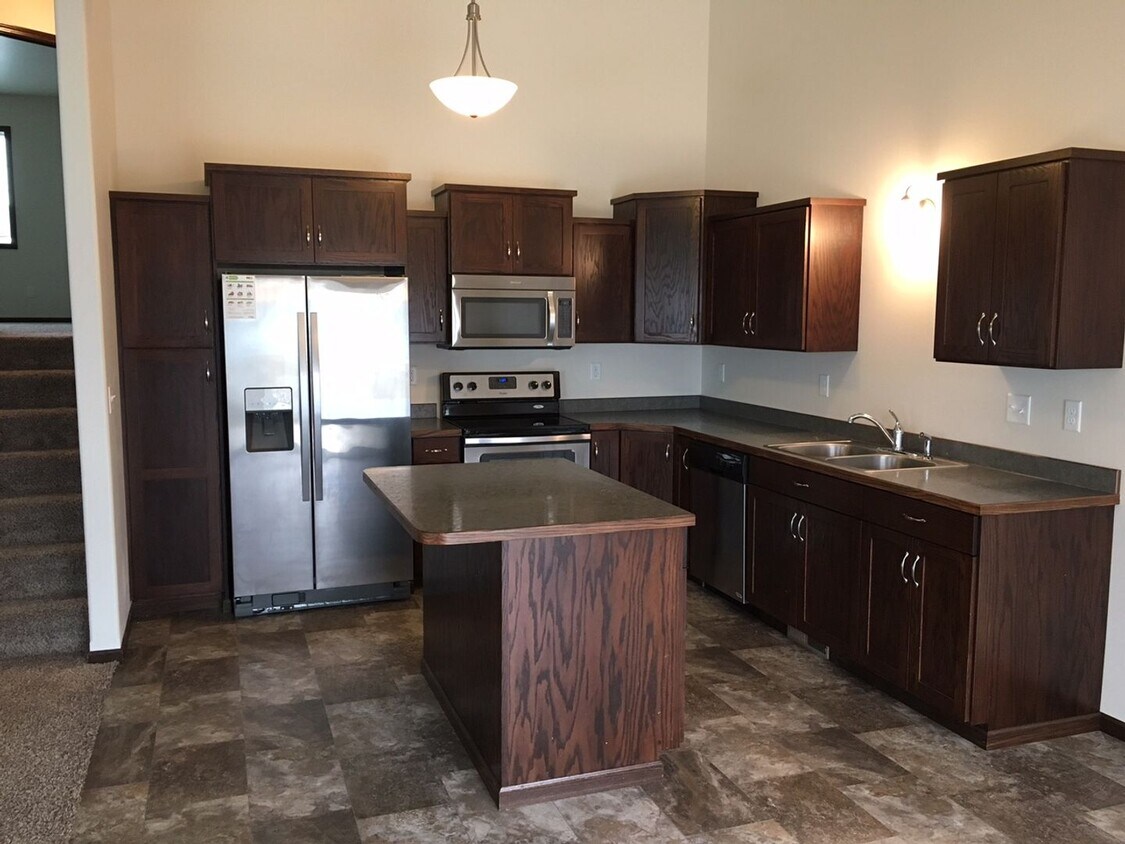 Foto del edificio - 3 Bed 3 Bath Twin Home