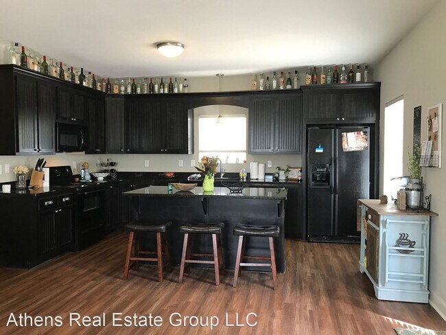 Foto del edificio - 5 br, 5 bath House - 121 North Avenue
