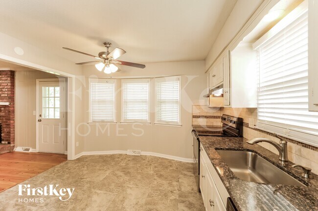 Foto del edificio - 10328 Horton St